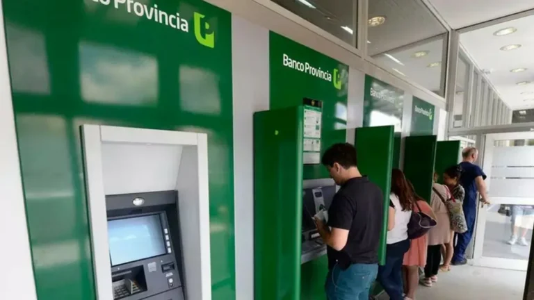 Los bancos que operan en distritos bonaerenses volverán a atender de 10 a 15